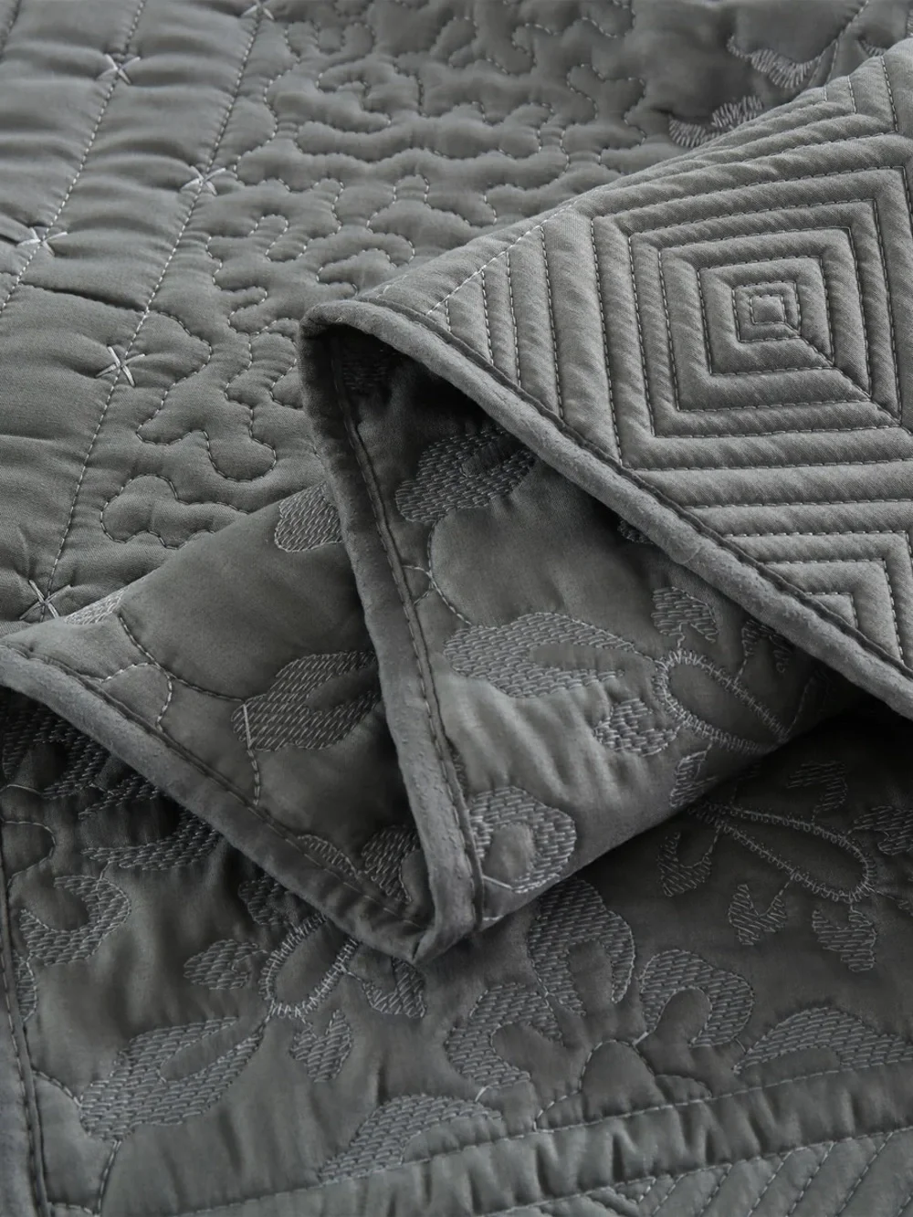 Gray Quilted Floral 3 piece Bedspread Set -